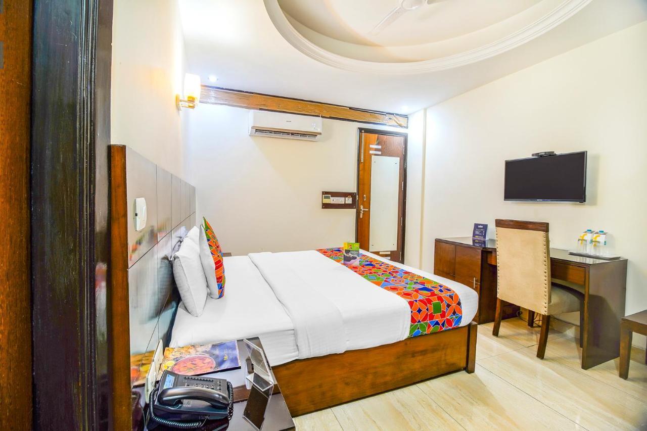 Fabhotel Marble Arch - Nr Karol Bagh Market دلهي المظهر الخارجي الصورة